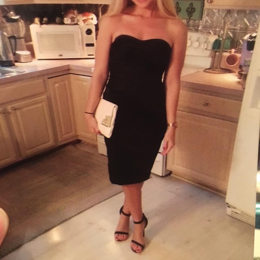 Asos Black dress. Like new. Only worn once !!